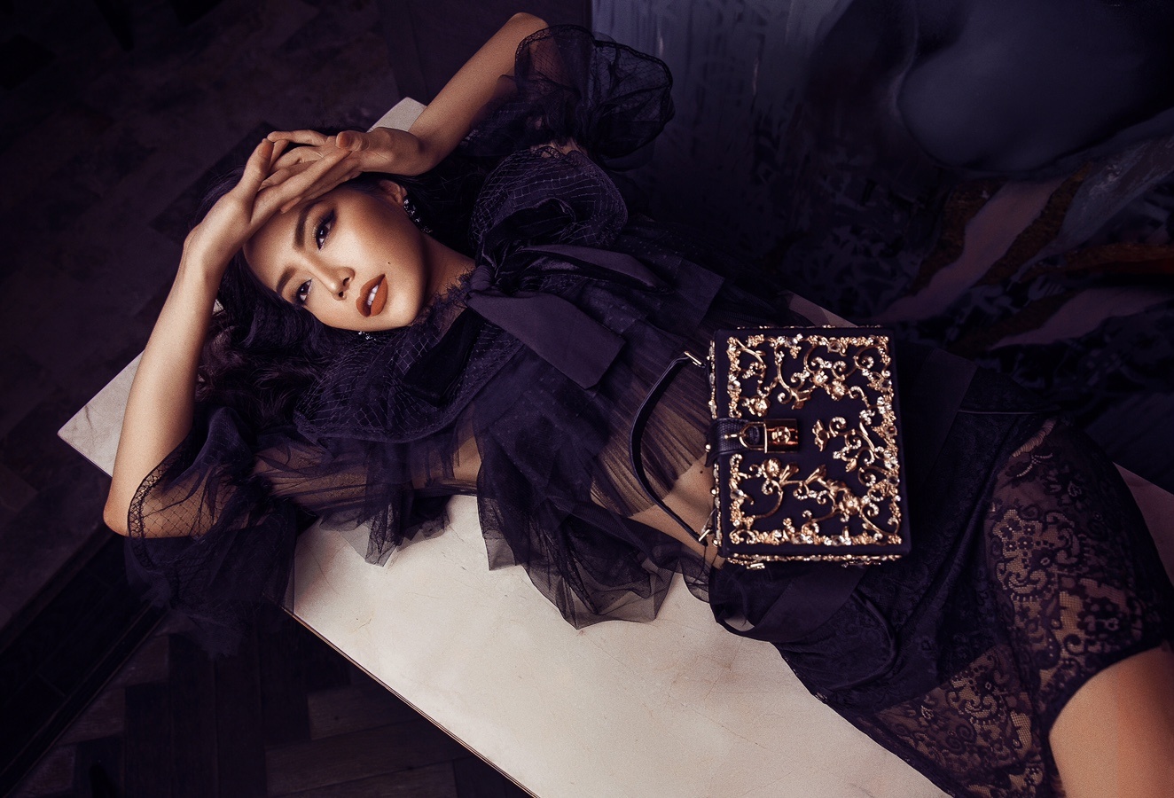 Giai bac Sieu mau Viet Nam dien dam tre vai goi cam anh 7