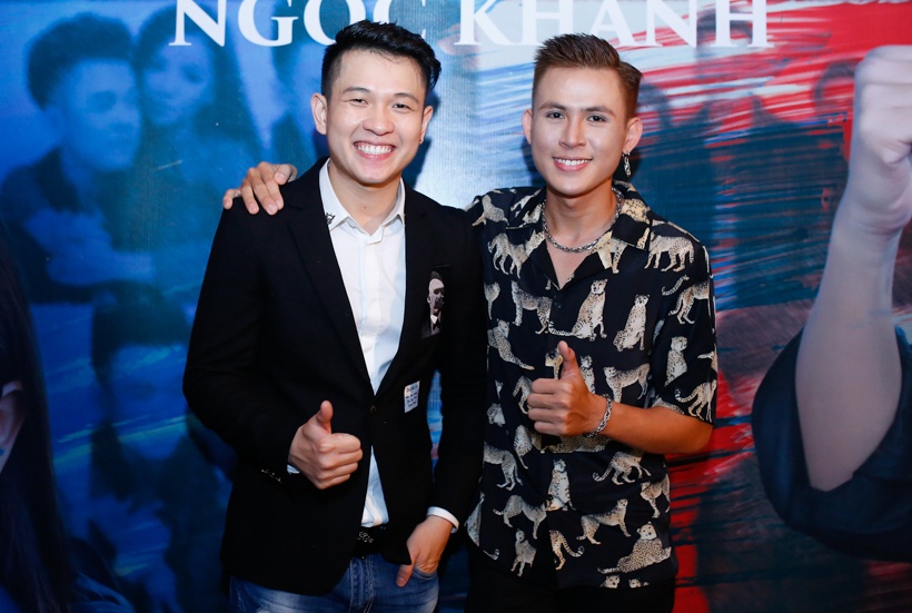 Thúy Vinh tặng gấu bông nhân ngày học trò ra mắt MV mới ảnh 7 Thuy Vinh tang gau bong nhan ngay hoc tro ra mat MV moi anh 7