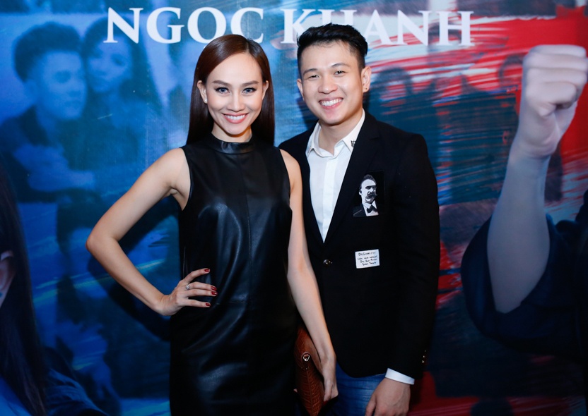 Thúy Vinh tặng gấu bông nhân ngày học trò ra mắt MV mới ảnh 8 Thuy Vinh tang gau bong nhan ngay hoc tro ra mat MV moi anh 8