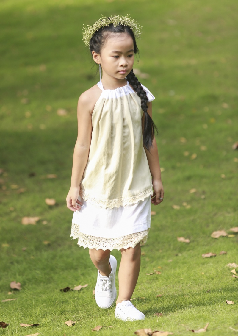 Con trai Trương Quỳnh Anh nhí nhảnh catwalk cùng bố mẹ ảnh 4 Con trai Truong Quynh Anh nhi nhanh catwalk cung bo me anh 4