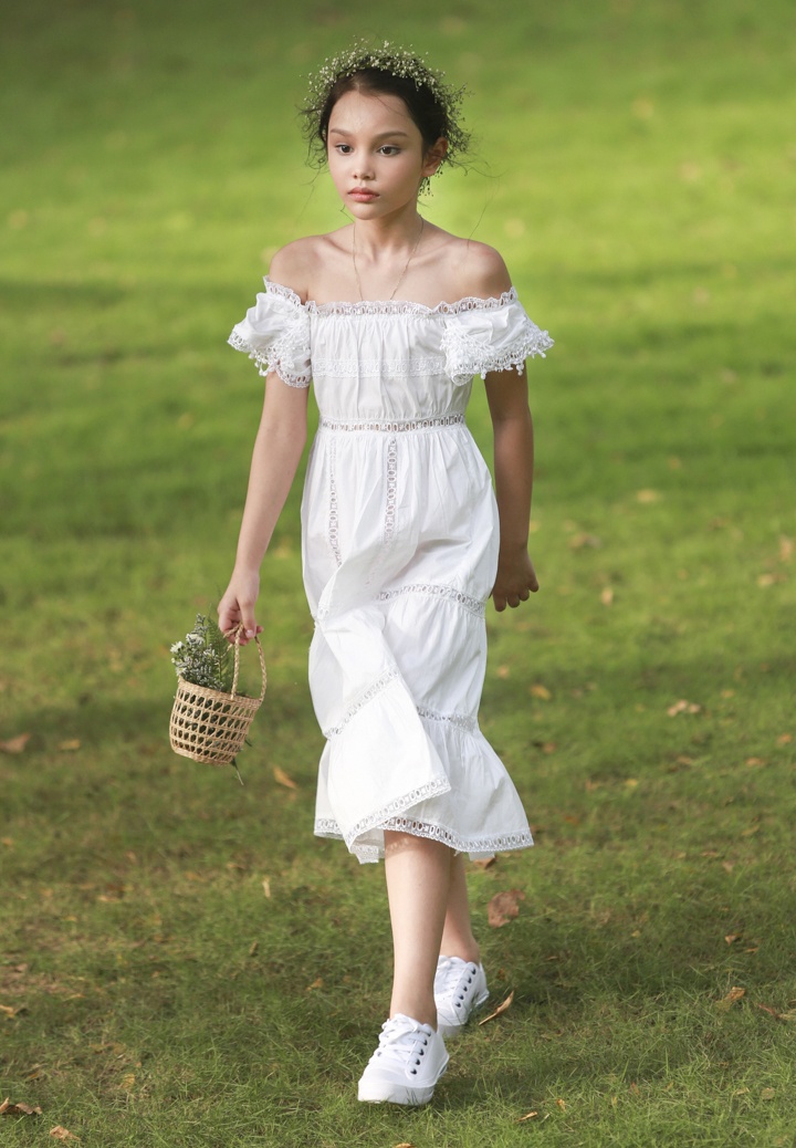 Con trai Trương Quỳnh Anh nhí nhảnh catwalk cùng bố mẹ ảnh 9 Con trai Truong Quynh Anh nhi nhanh catwalk cung bo me anh 9