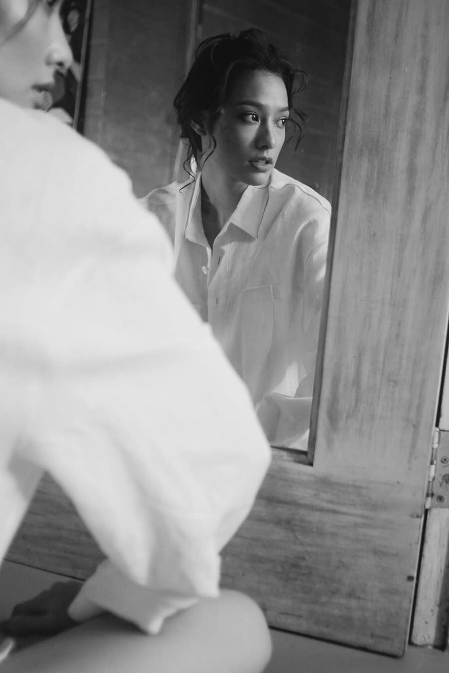 Lilly Nguyen moc mac trong bo anh den trang anh 2