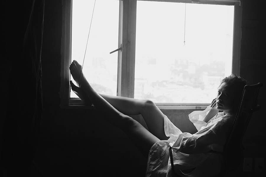 Lilly Nguyen moc mac trong bo anh den trang anh 3