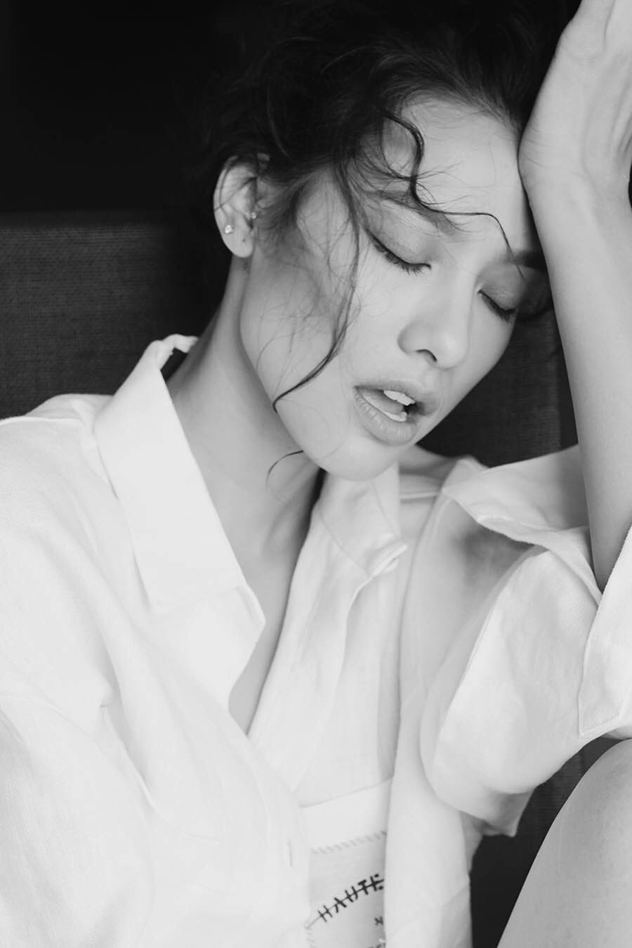 Lilly Nguyen moc mac trong bo anh den trang anh 6