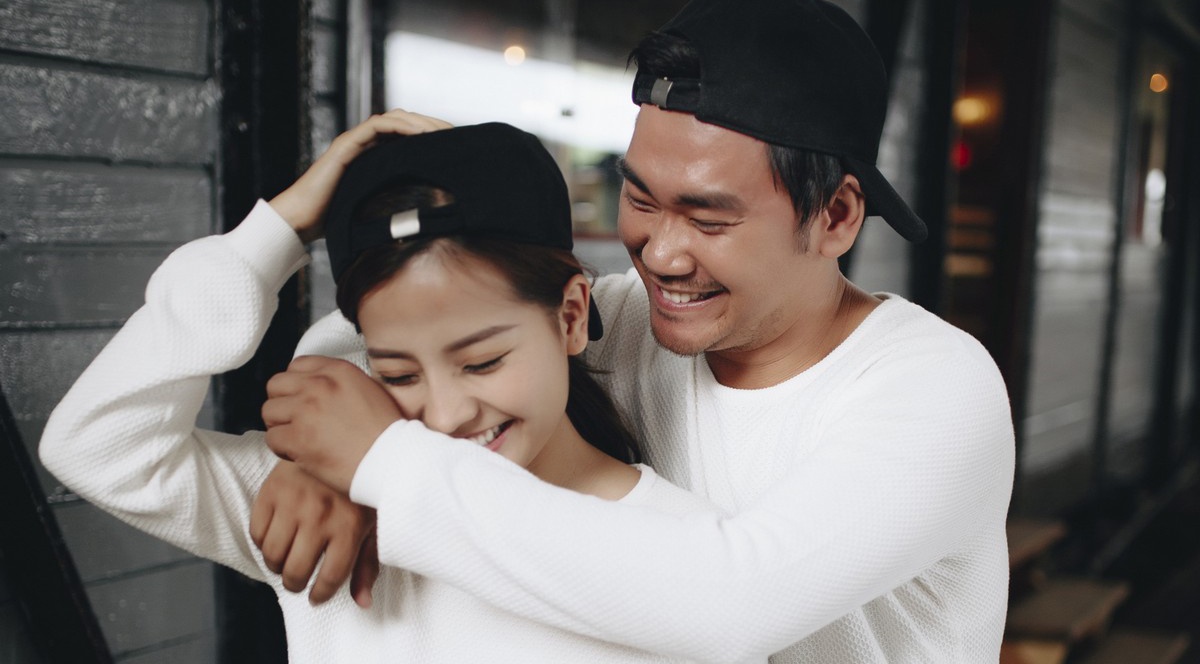 Khanh Hien va hon phu tinh nghich trong anh cuoi o Da Lat hinh anh