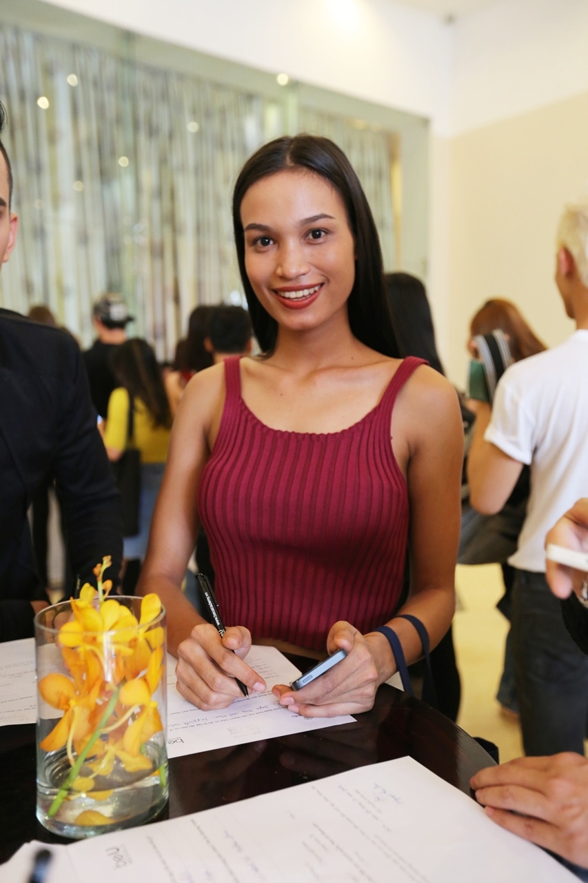 La Thanh Thanh do dang cung dan chi cao 1, 9 m anh 3