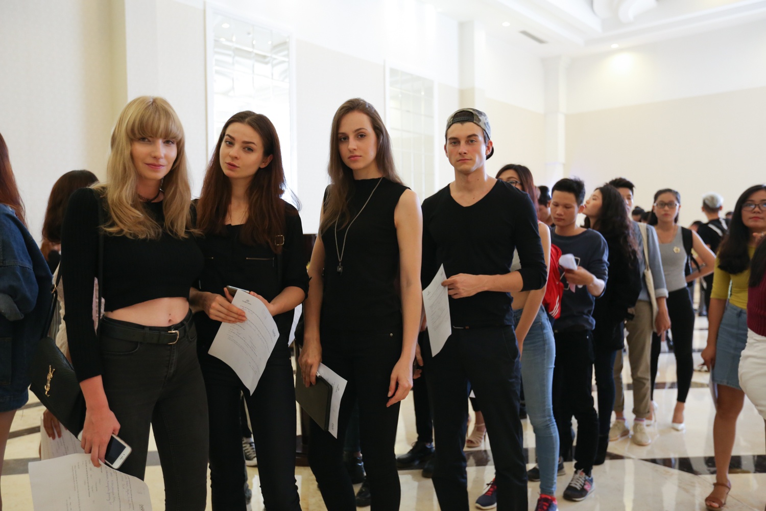 La Thanh Thanh do dang cung dan chi cao 1, 9 m anh 7