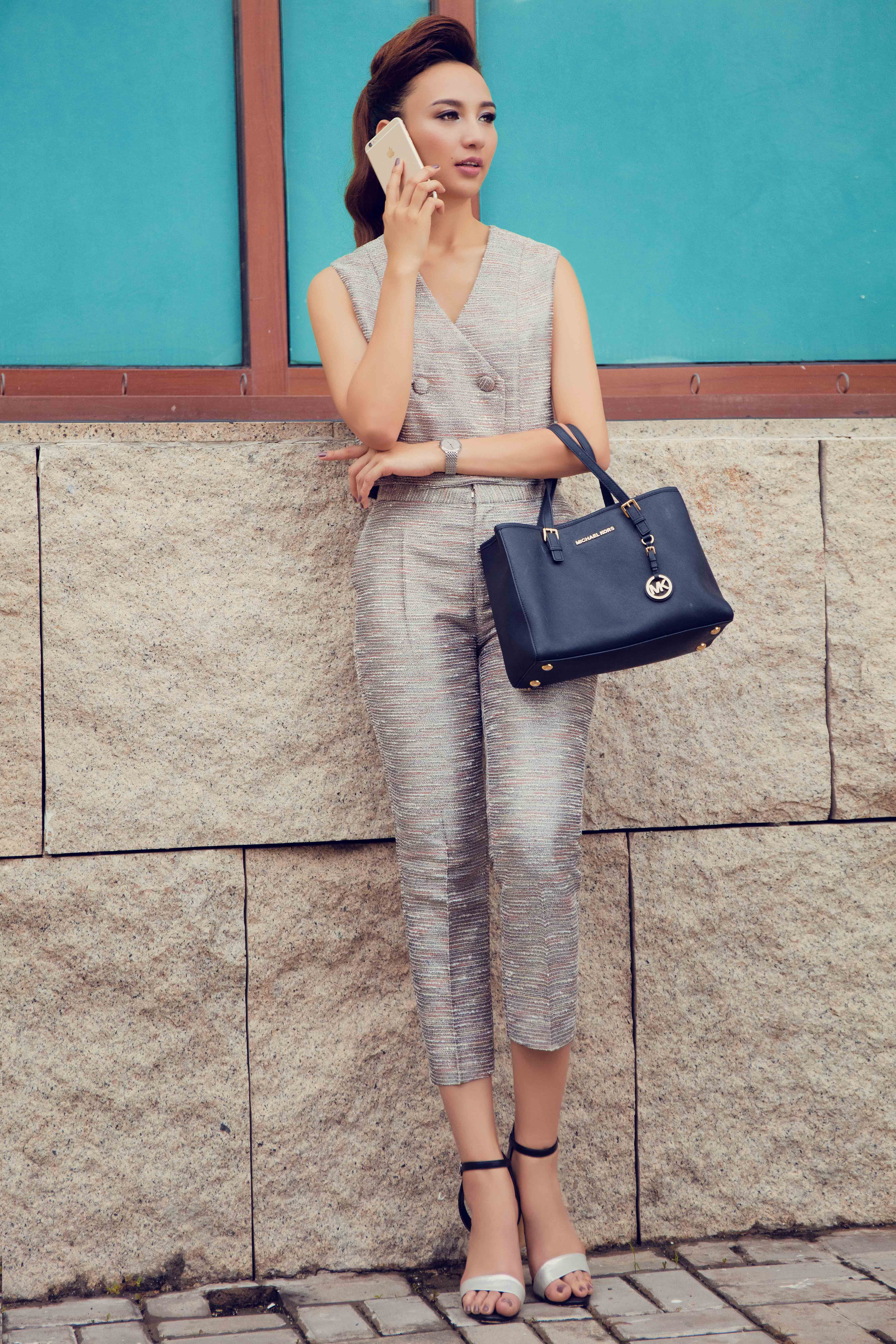 Ngoc Diem xuong pho voi 7 set do anh 6