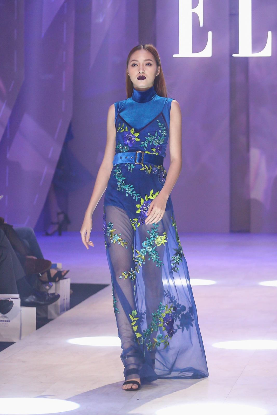 Quan quan The Face trinh dien catwalk anh 9