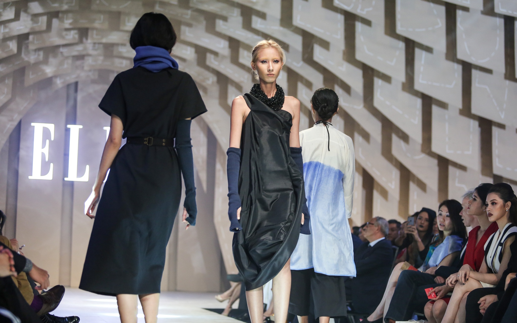 Vo Hoang Yen tro lai catwalk anh 7