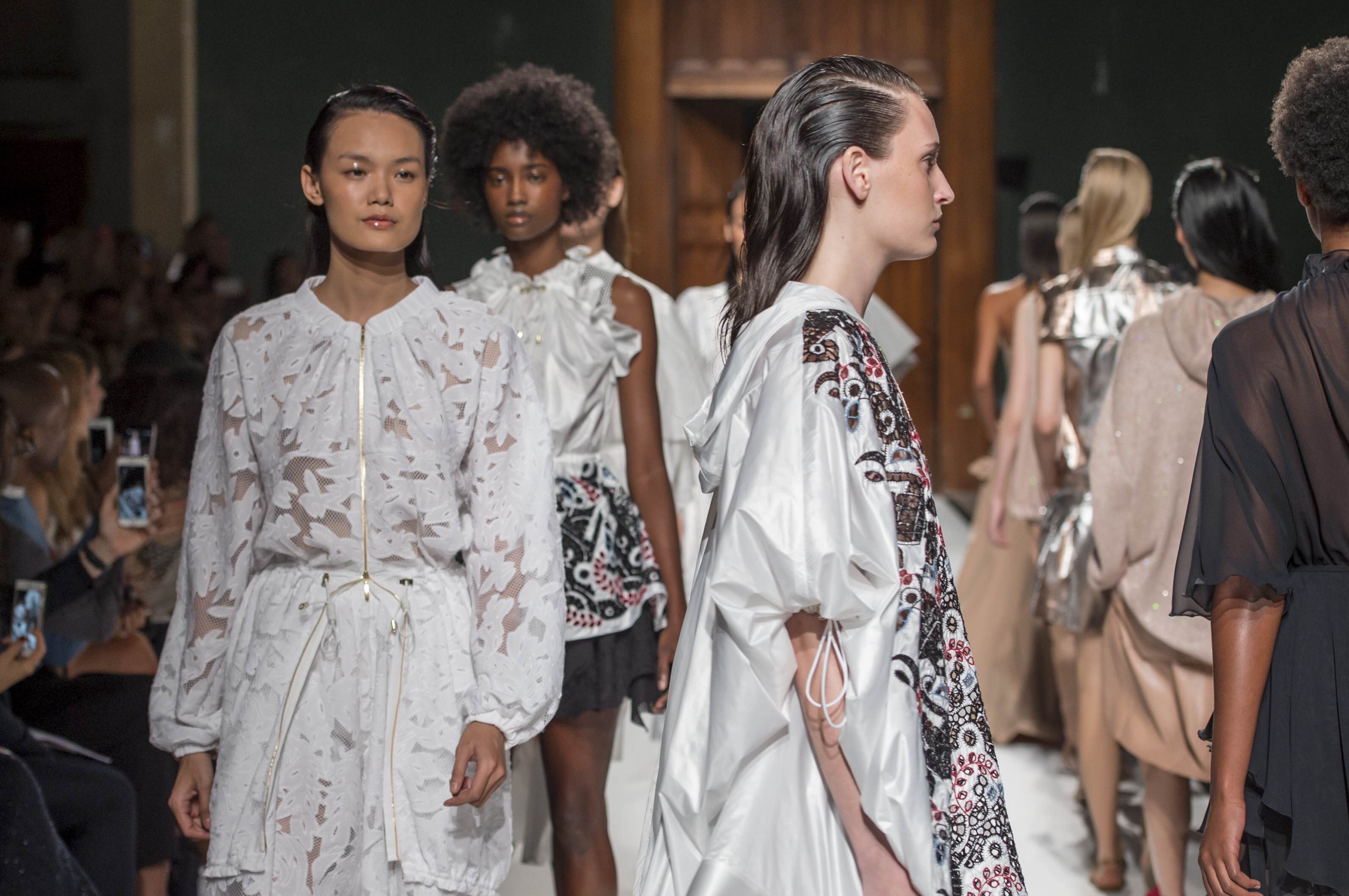 Chan dai Next Top noi bat o Tuan le Paris anh 5