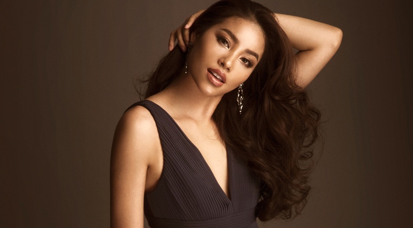 Pham Huong dien vay khoet co sau, cut-out tao bao hinh anh