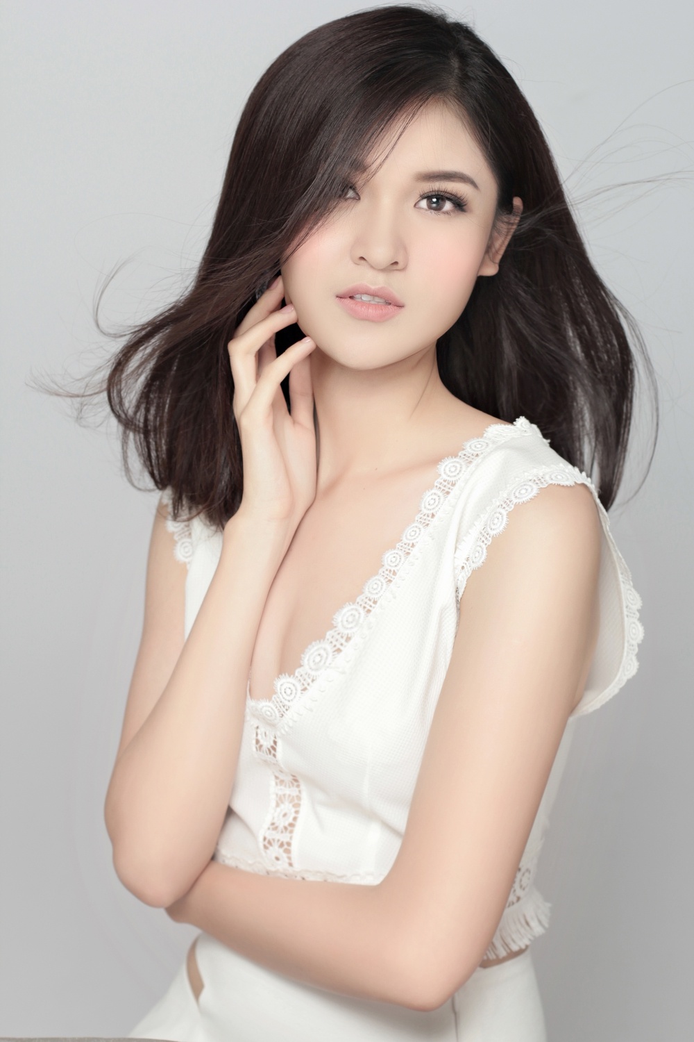 Á hậu Thùy Dung khoe vẻ đẹp trong trẻo ảnh 5 A hau Thuy Dung khoe ve dep trong treo anh 5