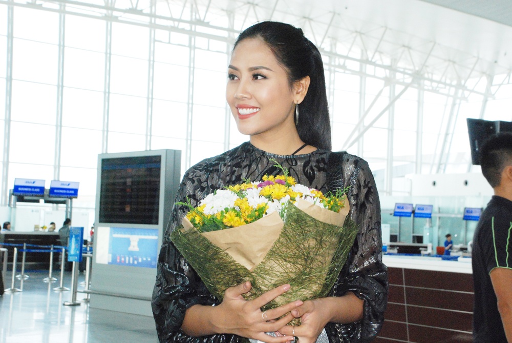 Nguyen Thi Loan len duong thi nhan sac quoc te anh 1