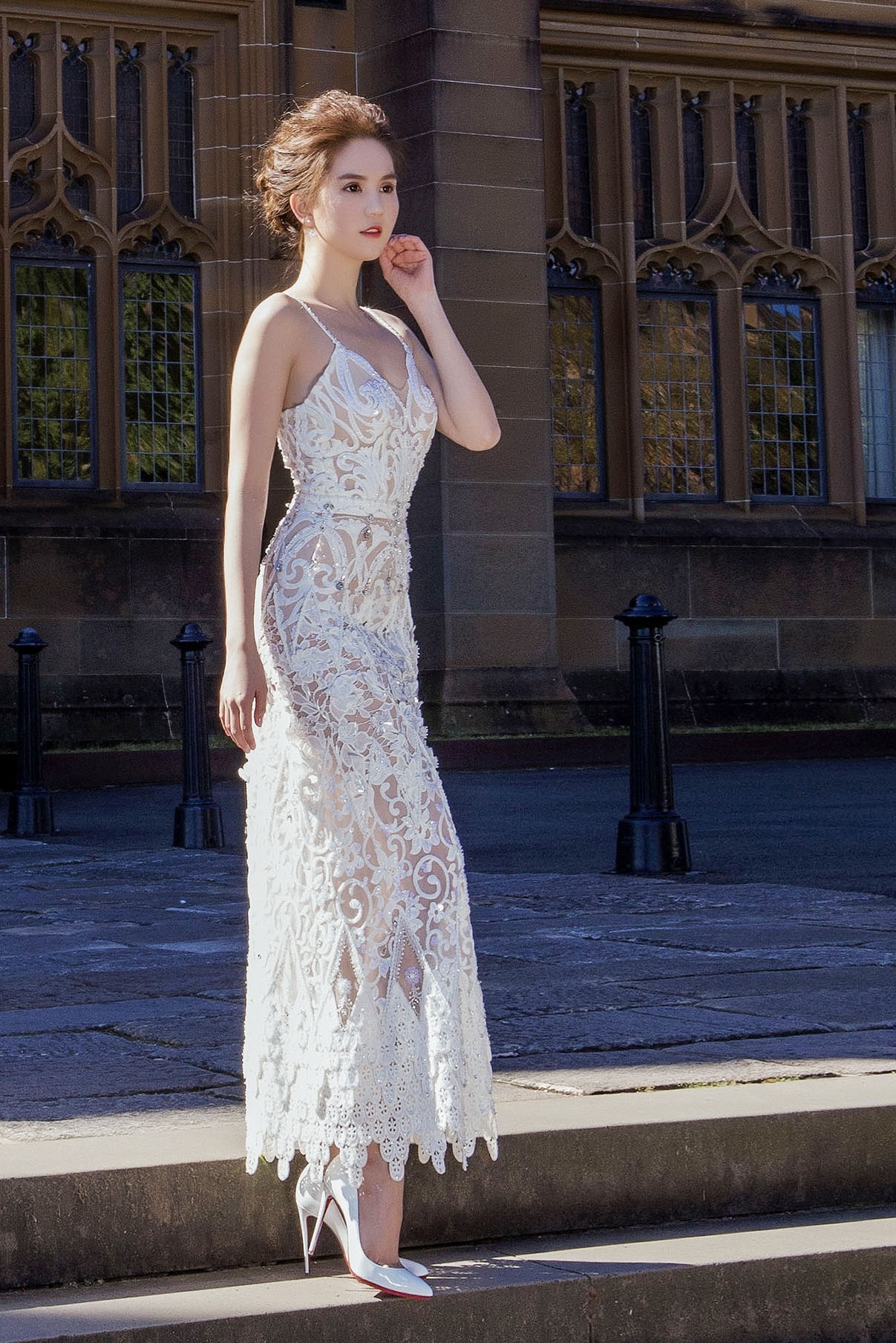 Ngoc Trinh xinh nhu cong chua anh 8