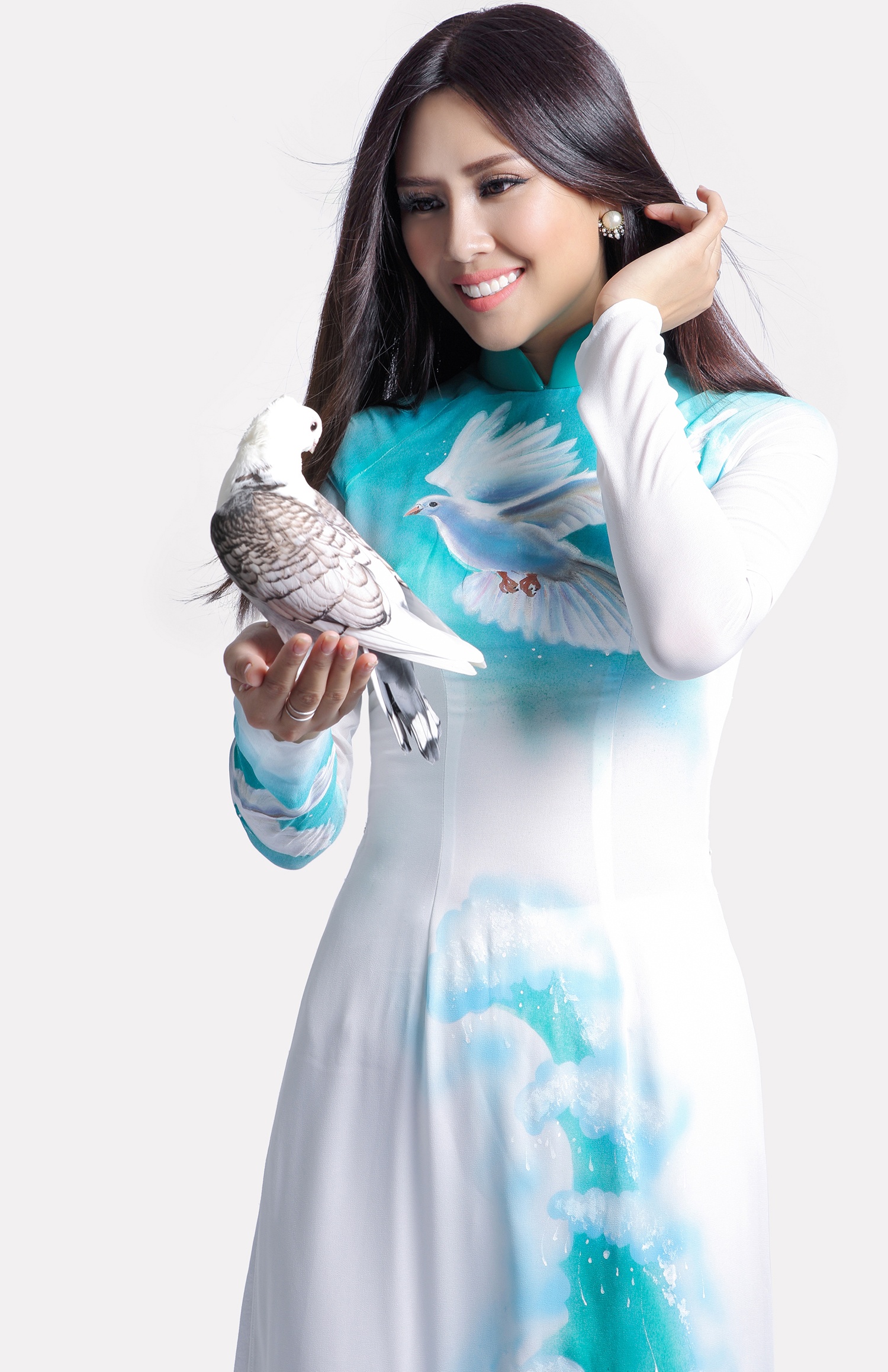 Nguyen Thi Loan thi Miss Grand International anh 3