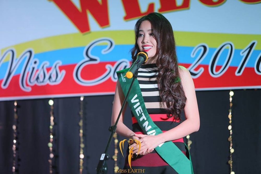 Nam Em dien lai vay cua Pham Huong anh 6