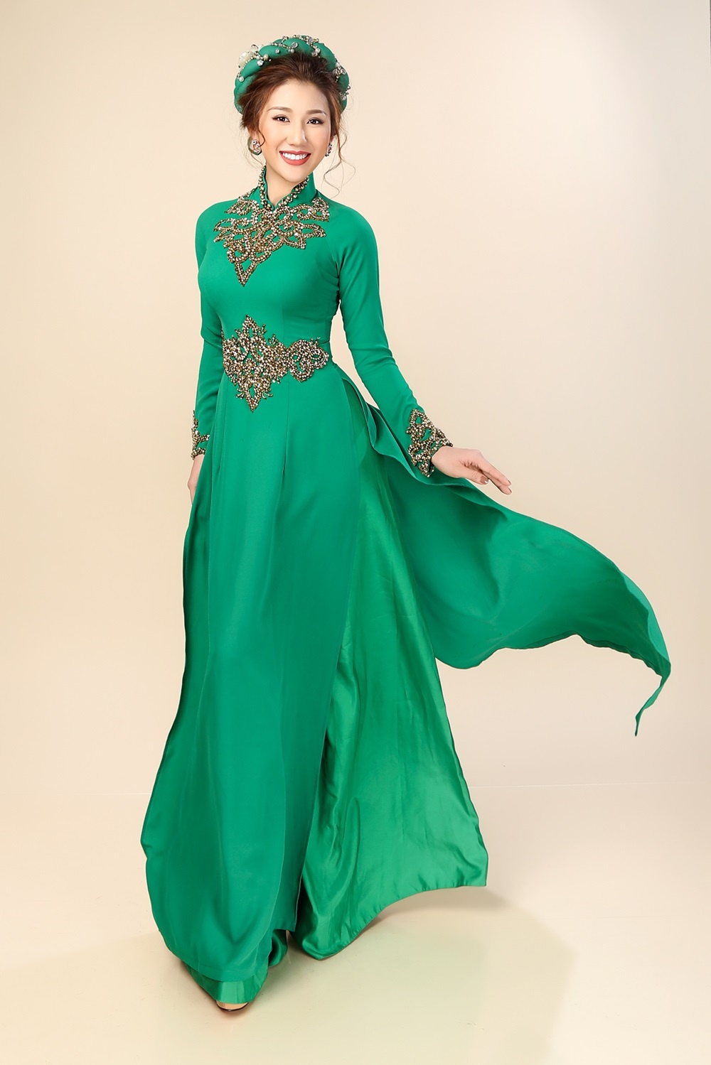 Trang phuc truyen thong cua Bao Nhu anh 5