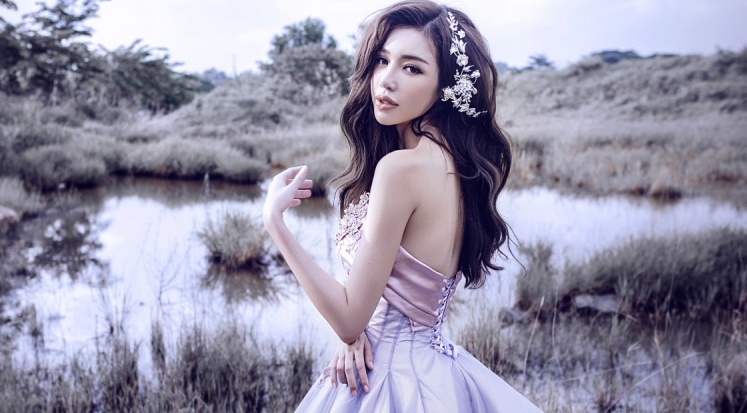 Elly Tran nu tinh voi 6 bo dam phong cach cong chua hinh anh