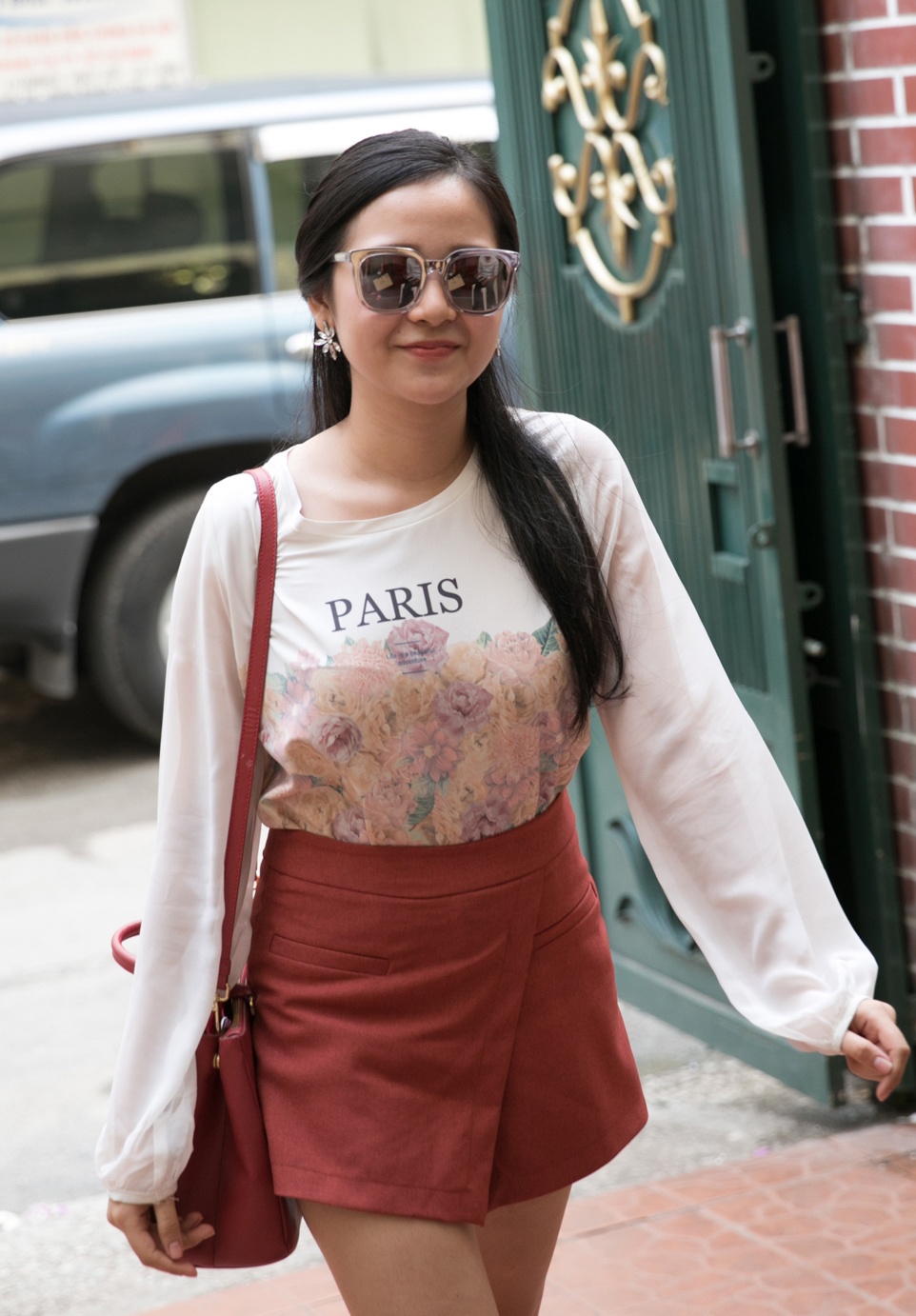 Ban gai Dinh Tien Dat mac goi cam anh 8