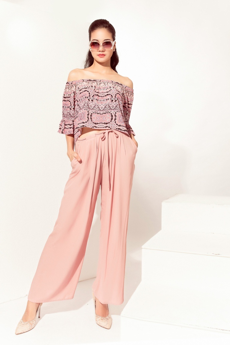 Trần Thị Quỳnh diện trang phục thanh lịch ảnh 3 Tran Thi Quynh dien trang phuc thanh lich anh 3