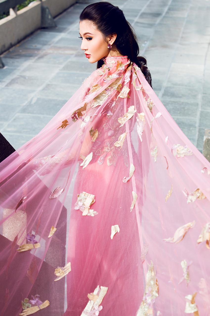 Ngọc Duyên diện áo dài duyên dáng ảnh 5 Ngoc Duyen dien ao dai duyen dang anh 5