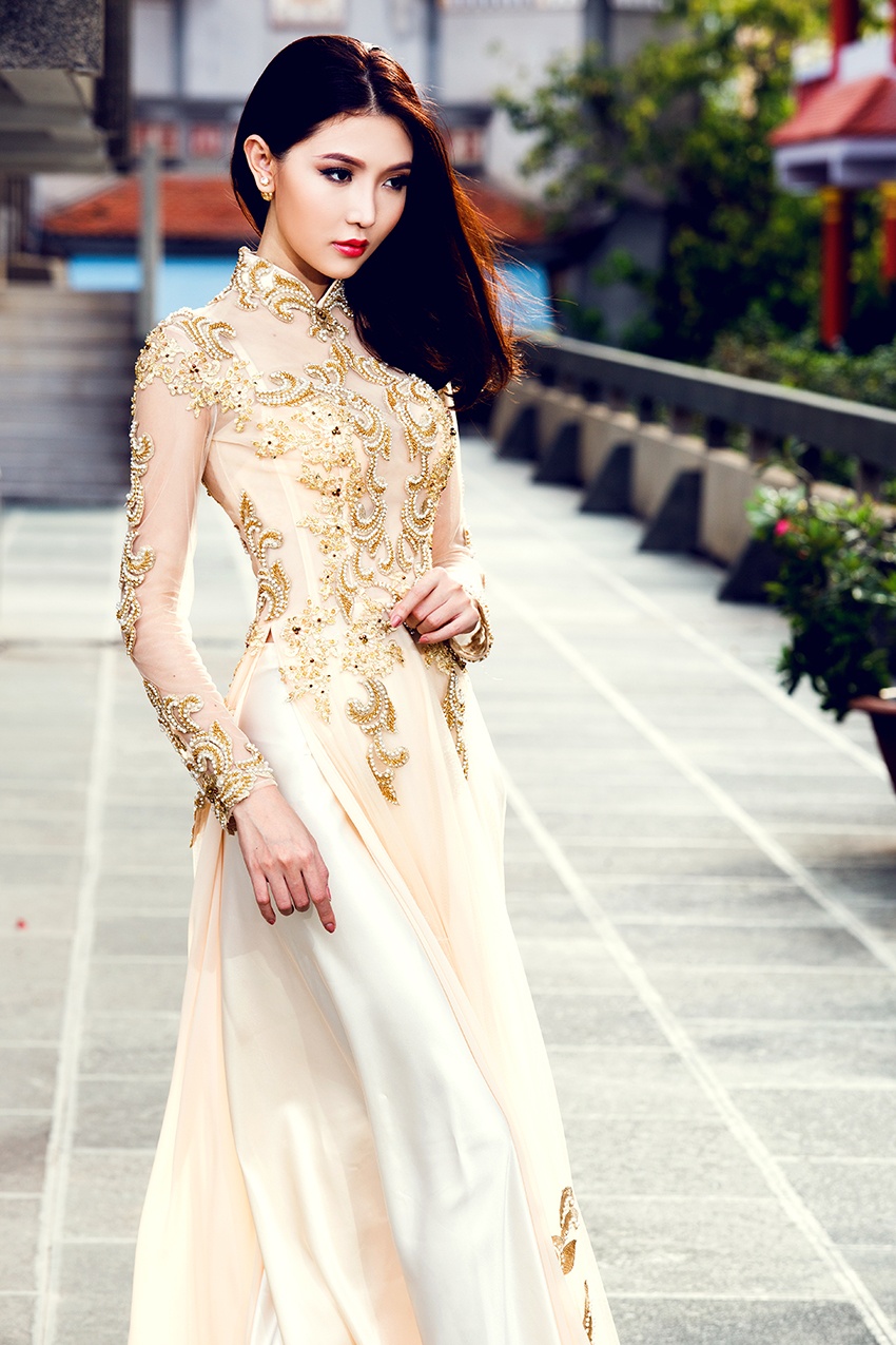 Ngọc Duyên diện áo dài duyên dáng ảnh 7 Ngoc Duyen dien ao dai duyen dang anh 7