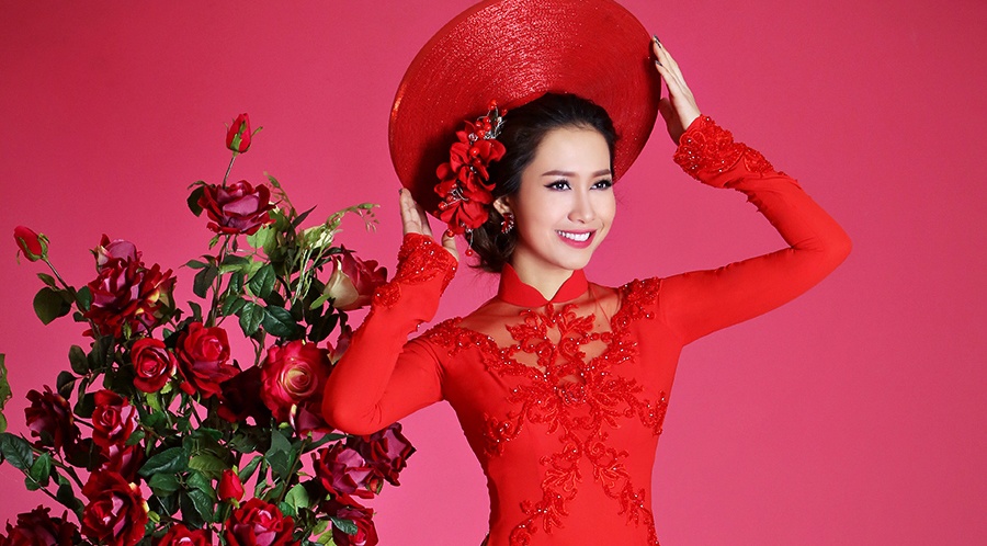 Hoa hau Phu nu Viet Nam qua anh 2012 dien ao dai voan hinh anh