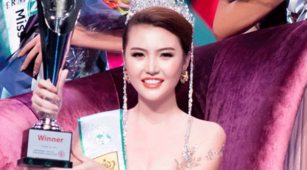 Bo Nu hoang Sac dep tung di ban ve so muu sinh hinh anh