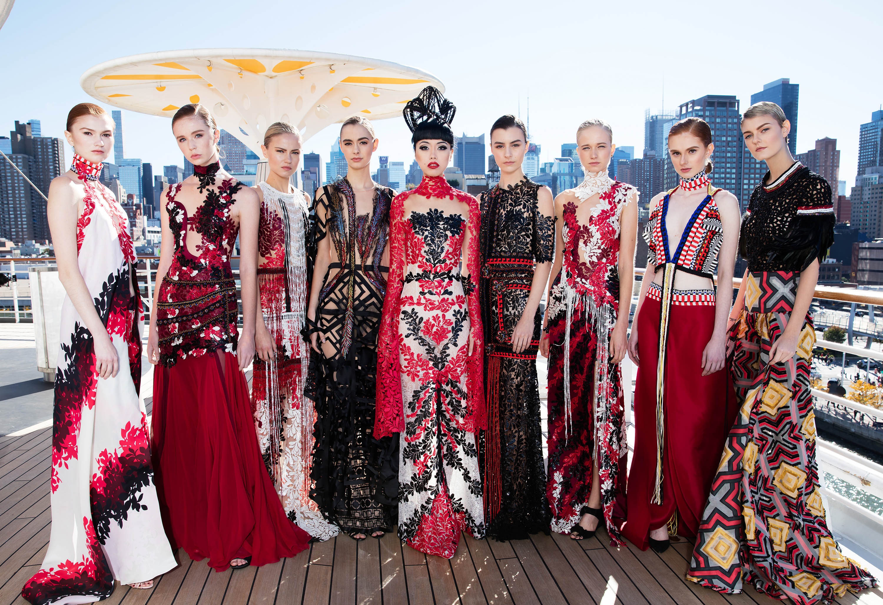 Người mẫu gốc Việt tổ chức show thời trang trên boong tàu ở Mỹ ảnh 1 Nguoi mau goc Viet to chuc show thoi trang tren boong tau o My anh 1