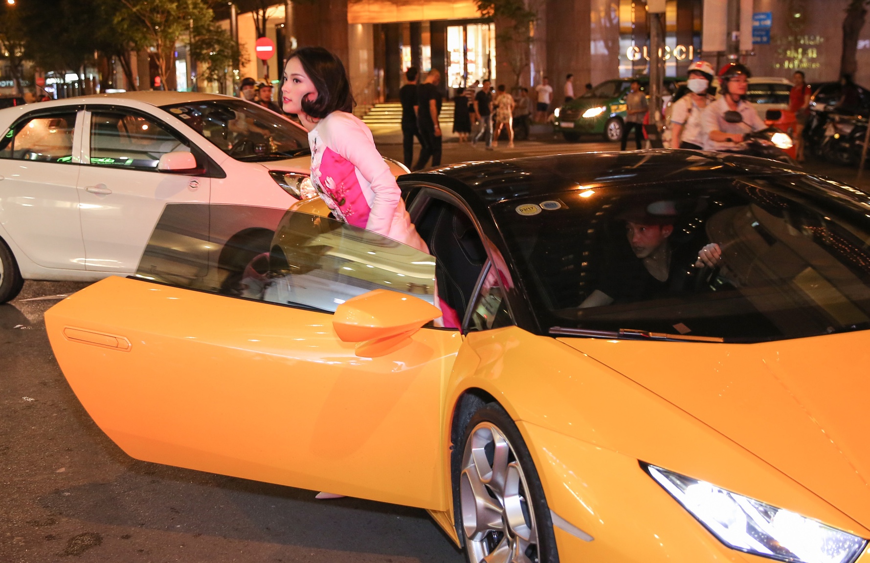 Cuong Do La thap tung Ha Vi di su kien bang sieu xe anh 2