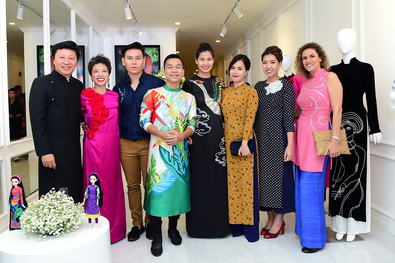 Dan sao Viet ra mat Ao dai House anh 18