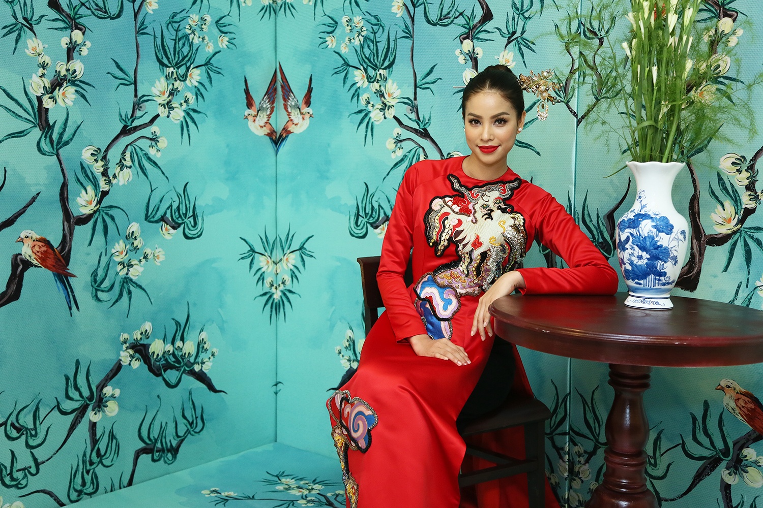 Dan sao Viet ra mat Ao dai House anh 2