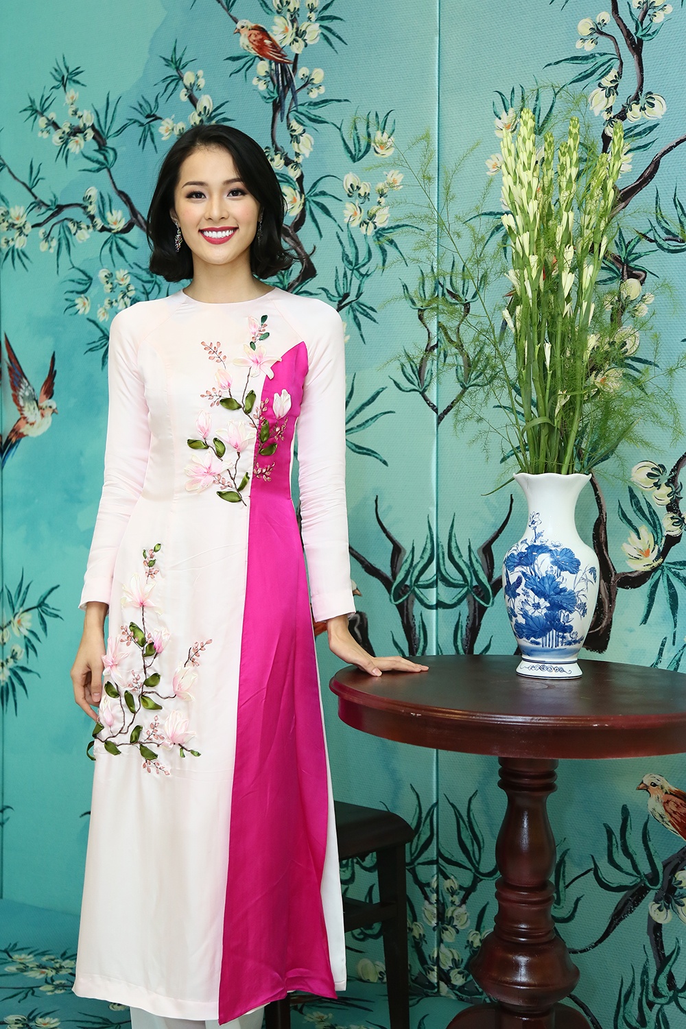 Dan sao Viet ra mat Ao dai House anh 3