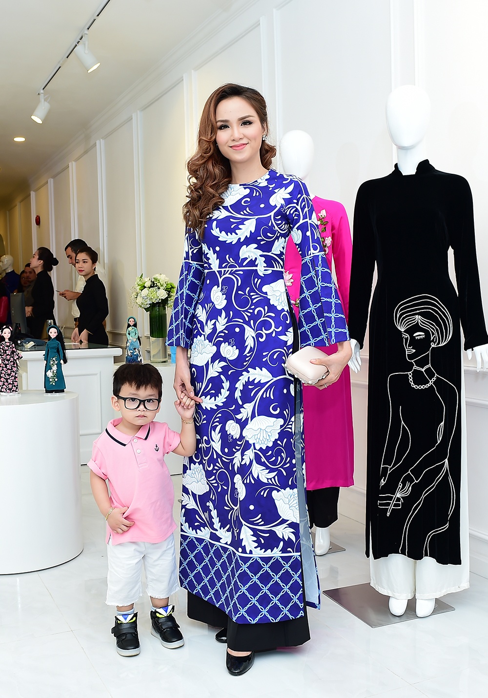 Dan sao Viet ra mat Ao dai House anh 7