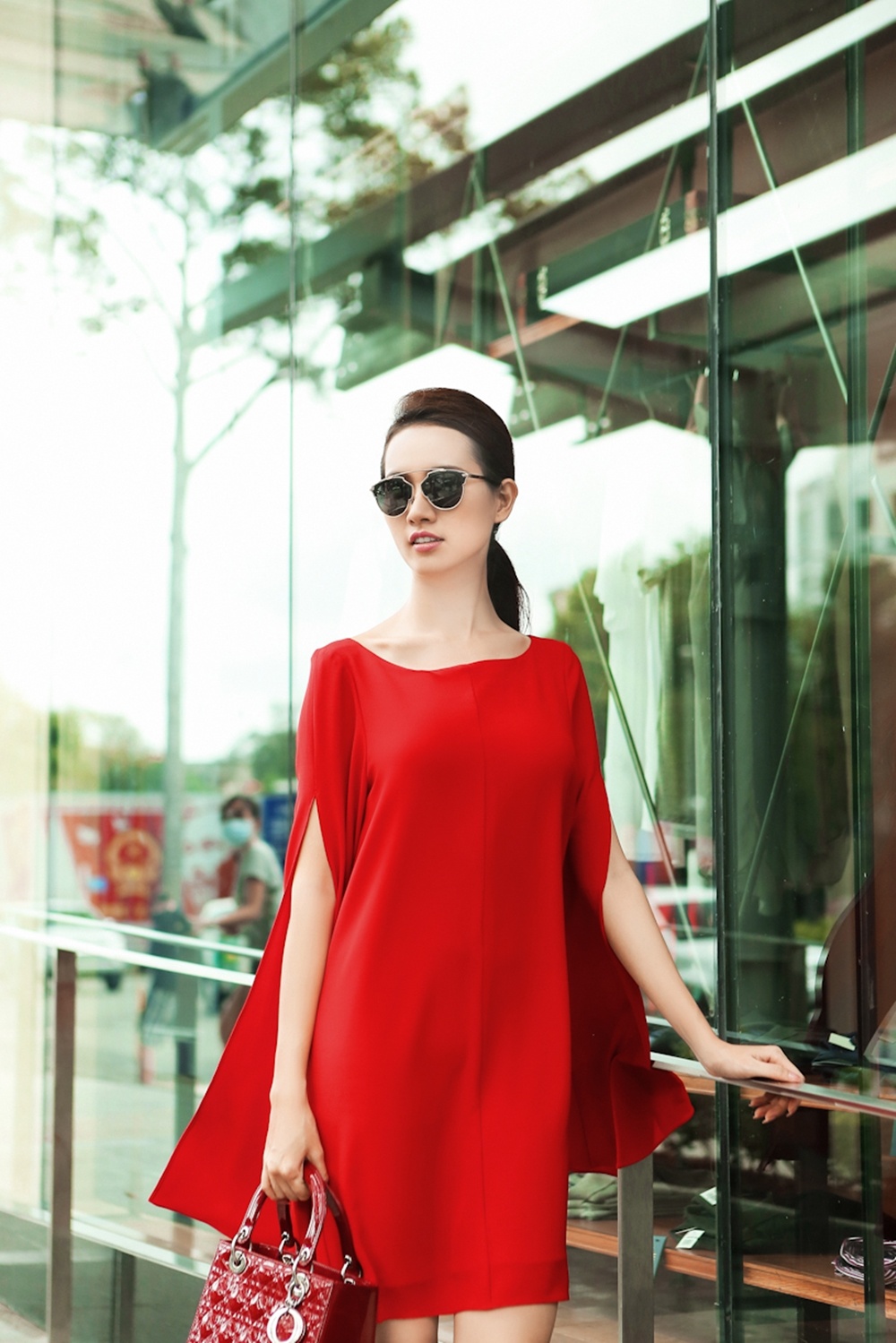 Phan Thi Mo goi y trang phuc cho quy co cong so anh 5