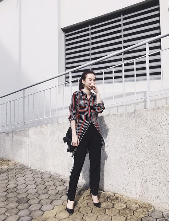 Minh Hang sanh dieu,  Hien Thuc don gian anh 10