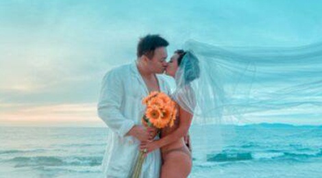 Y Phung mac bikini chup anh cuoi cung ban trai o My hinh anh