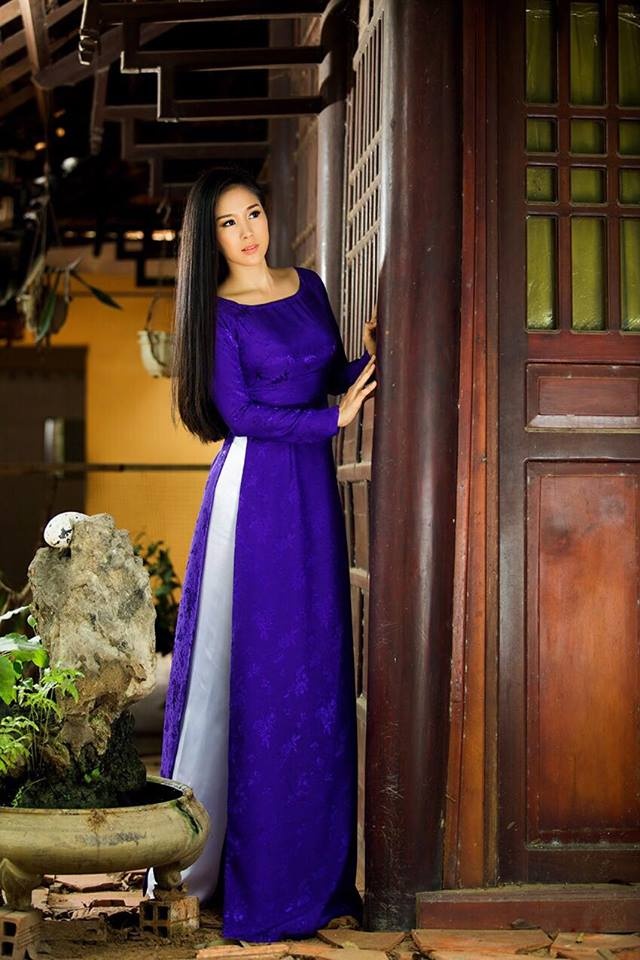 Le Phuong dien ao dai doi voi ban trai anh 8
