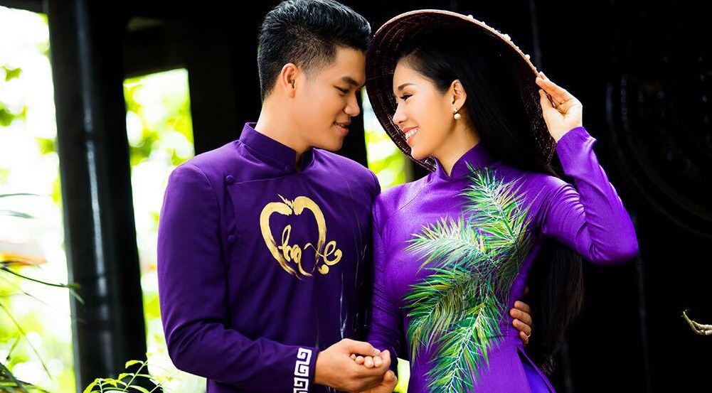 Le Phuong va ban trai kem 7 tuoi dien ao dai doi hinh anh