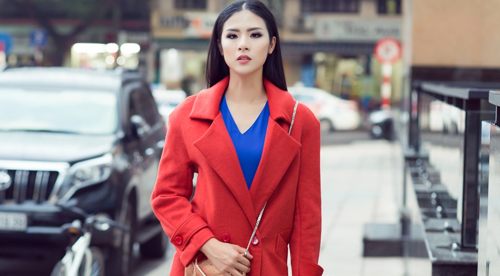 Hoa hau Ngoc Han tro tai mix & match ao khoac mua lanh hinh anh