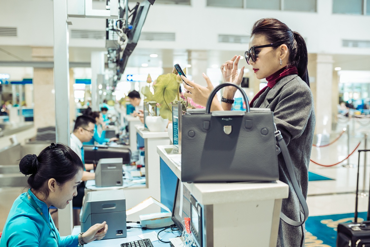 Thanh Hang sang chanh voi hang hieu 400 trieu anh 4