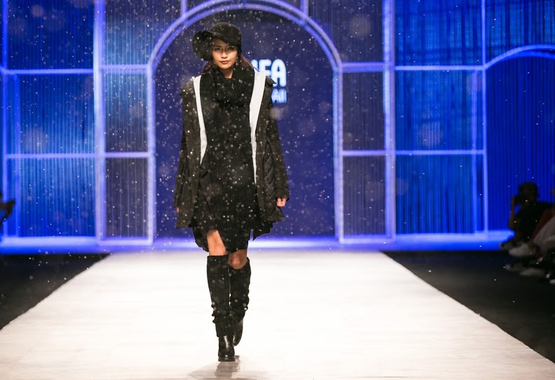 Mau Thuy trinh dien BST cua Le Ha anh 1