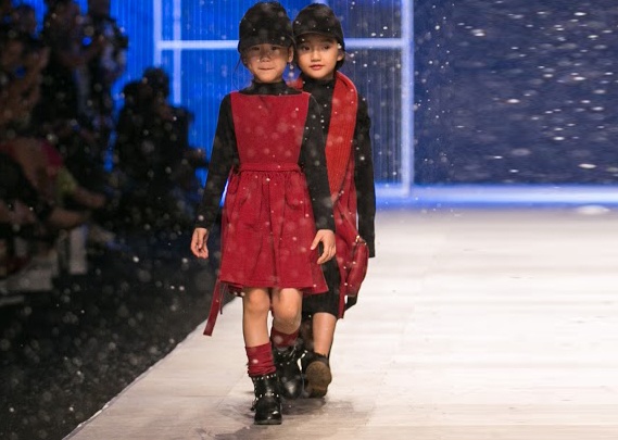 Mau Thuy trinh dien BST cua Le Ha anh 10