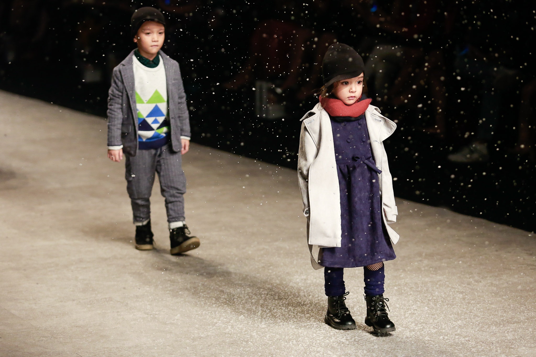 Mau Thuy trinh dien BST cua Le Ha anh 9