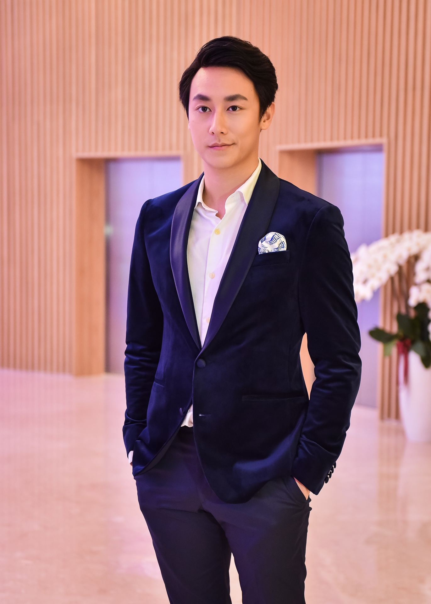 Le cuoi ngap tran sac hoa cua Khanh Hien va hon phu Viet kieu anh 13