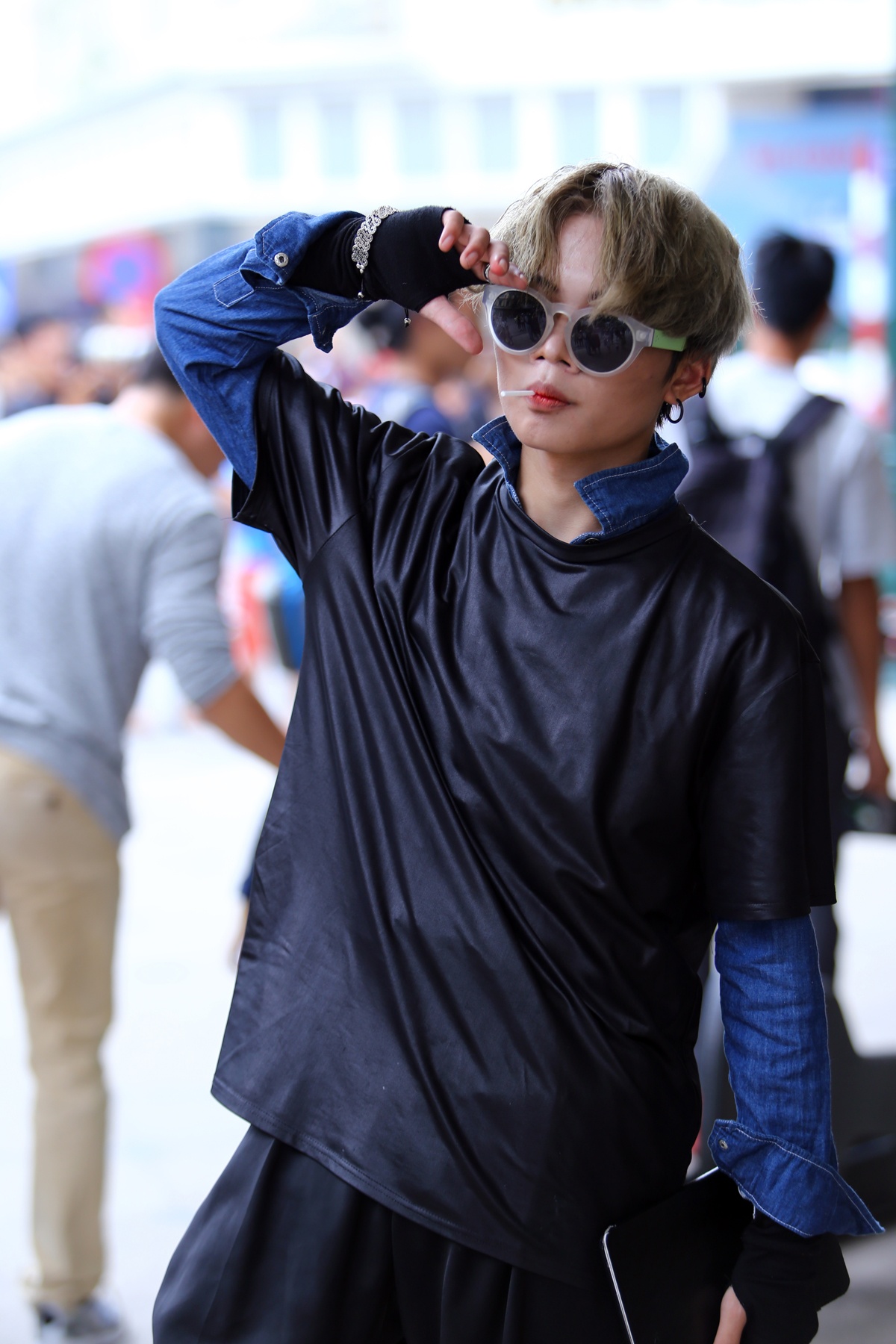 Gioi tre Ha thanh an van khac thuong anh 4