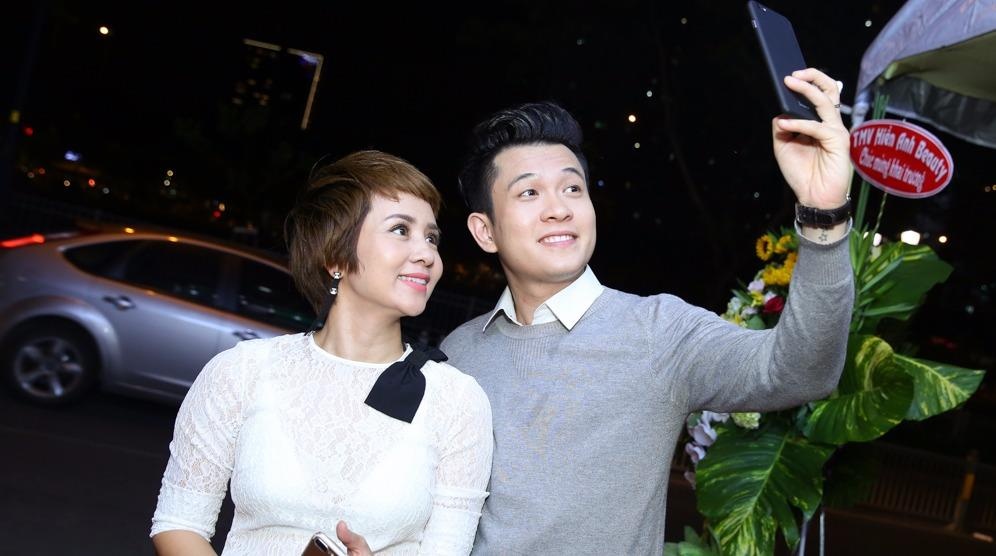 Thuy Hien di su kien cung Ngoc Khanh V-music hinh anh