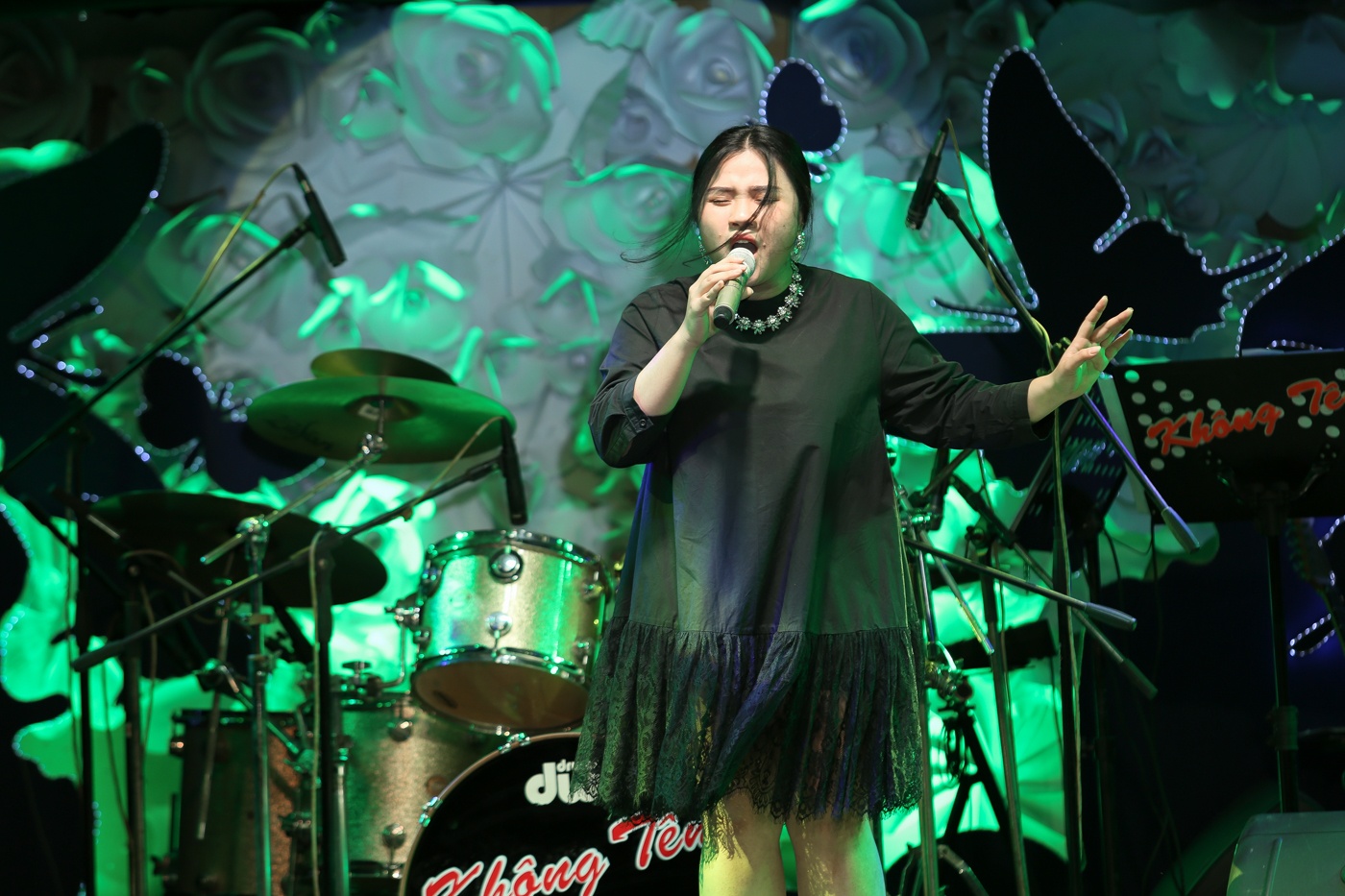 Chi Pu bi cho la lieu linh khi san xuat phim anh 5