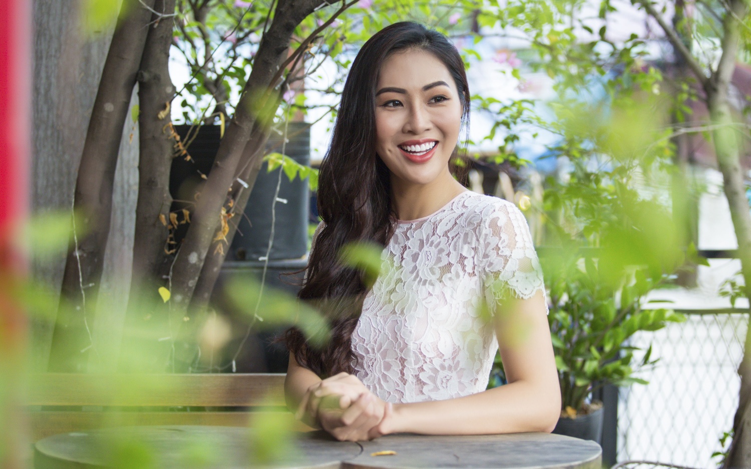 Diệu Ngọc nói về ồn ào bị tố phẫu thuật thẩm mỹ ảnh 1 Dieu Ngoc noi ve on ao bi to phau thuat tham my anh 1